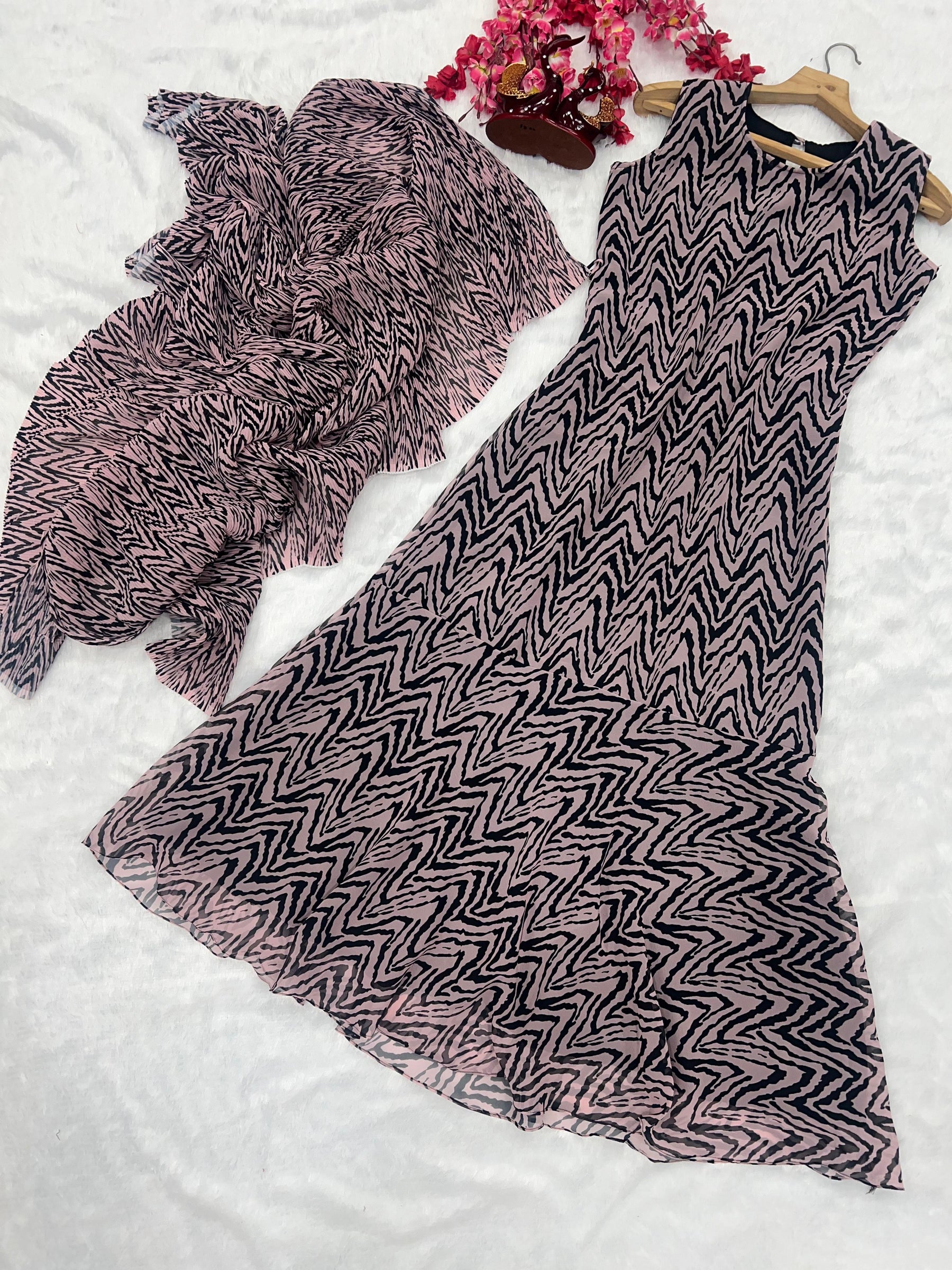 Ready to wear - Gown Saree