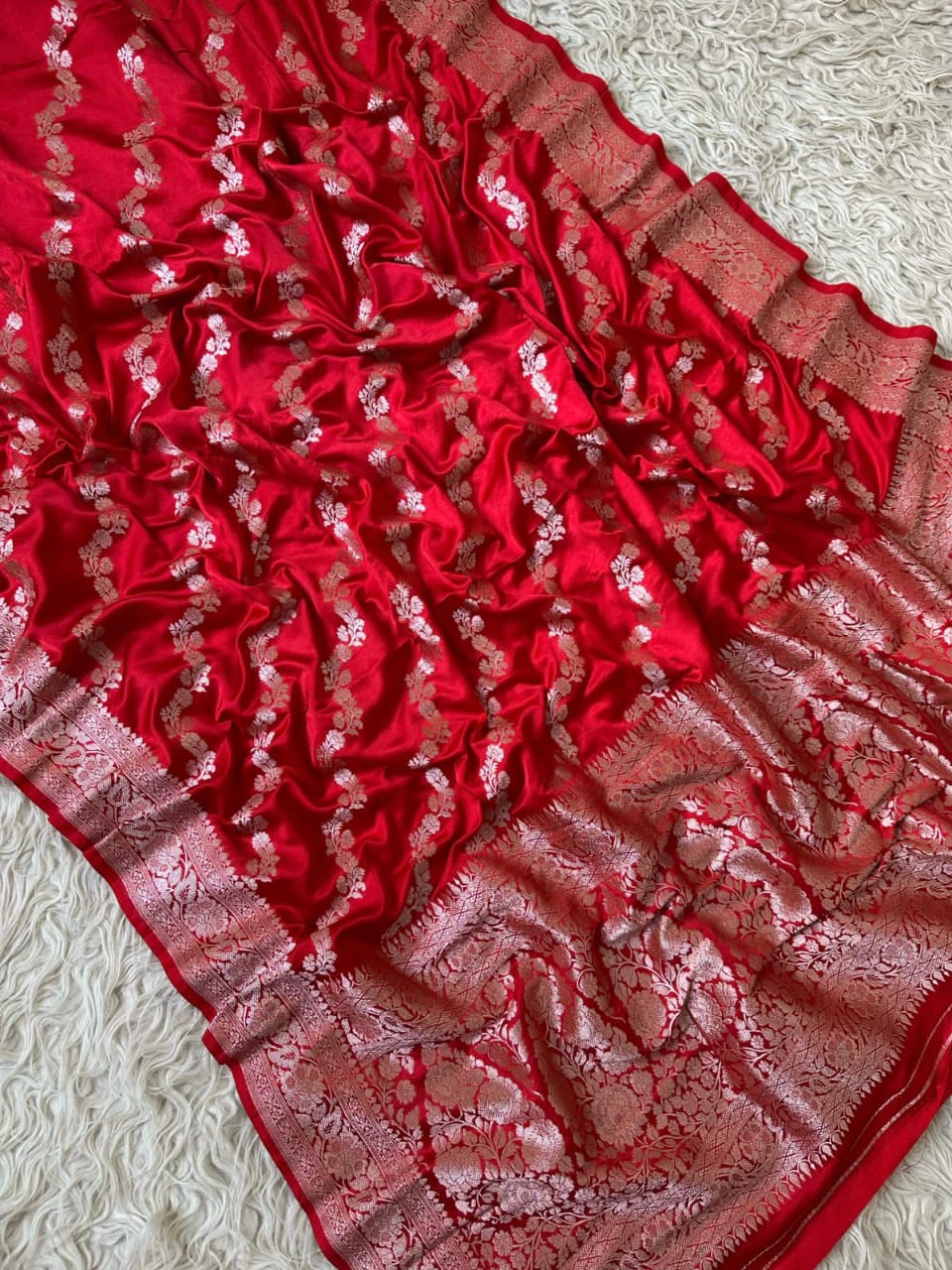 Pure Handloom Banarasi Mashru Katan Soft Silk Saree ❤️