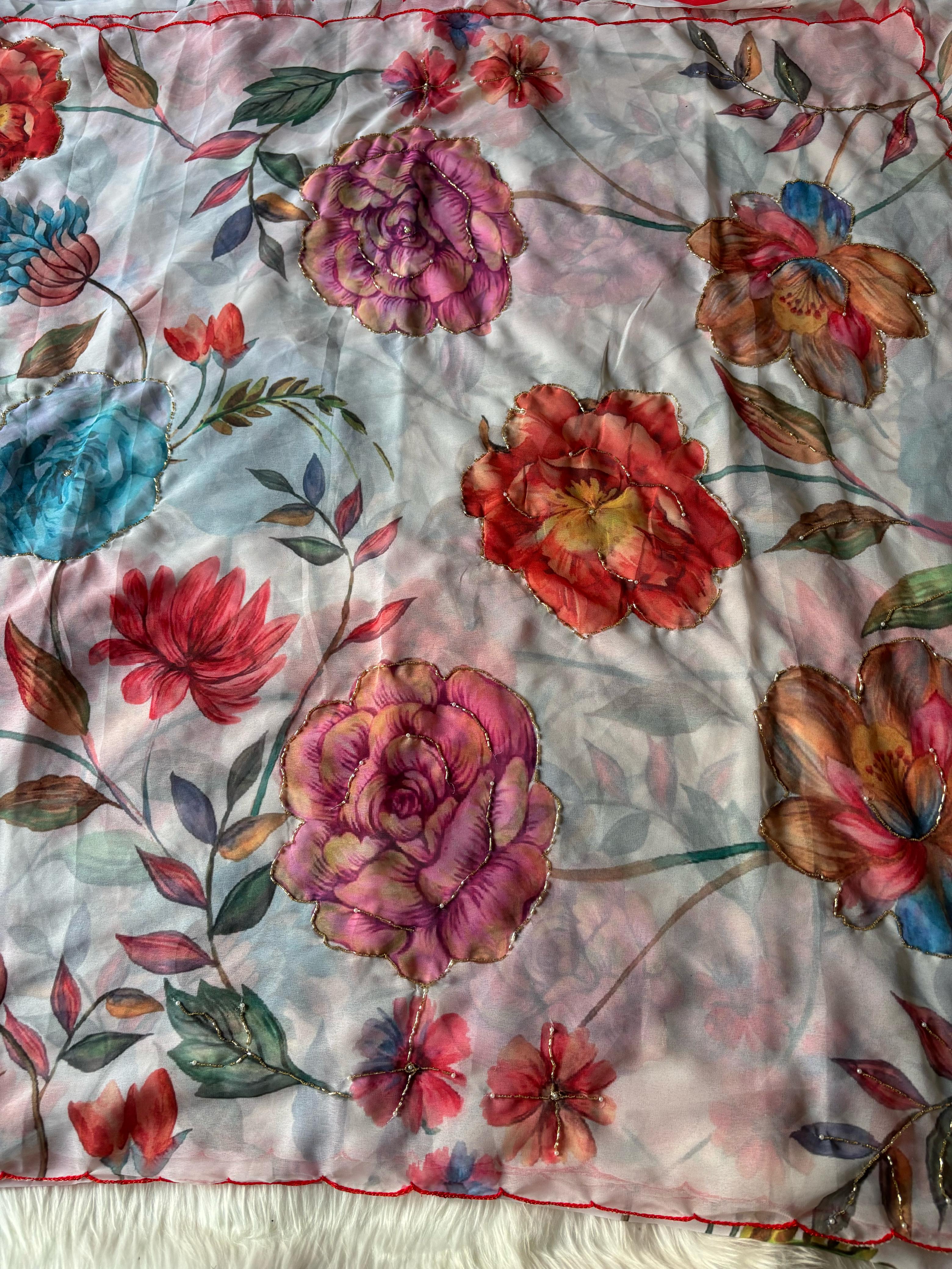 Floral print saree 🌺