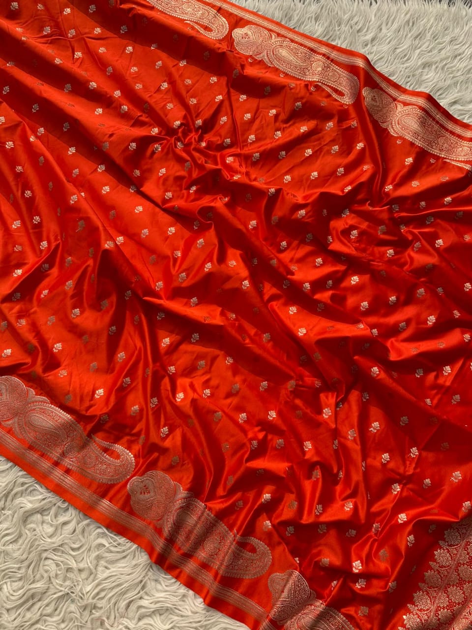 Pure Banarasi Mashru Silk Saree ✨