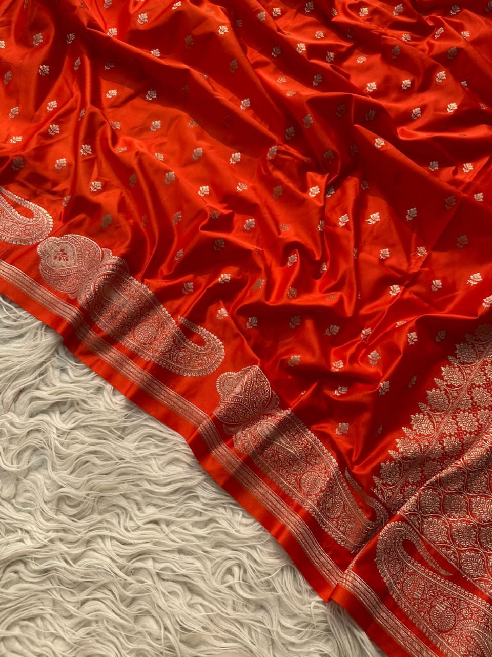 Pure Banarasi Mashru Silk Saree ✨