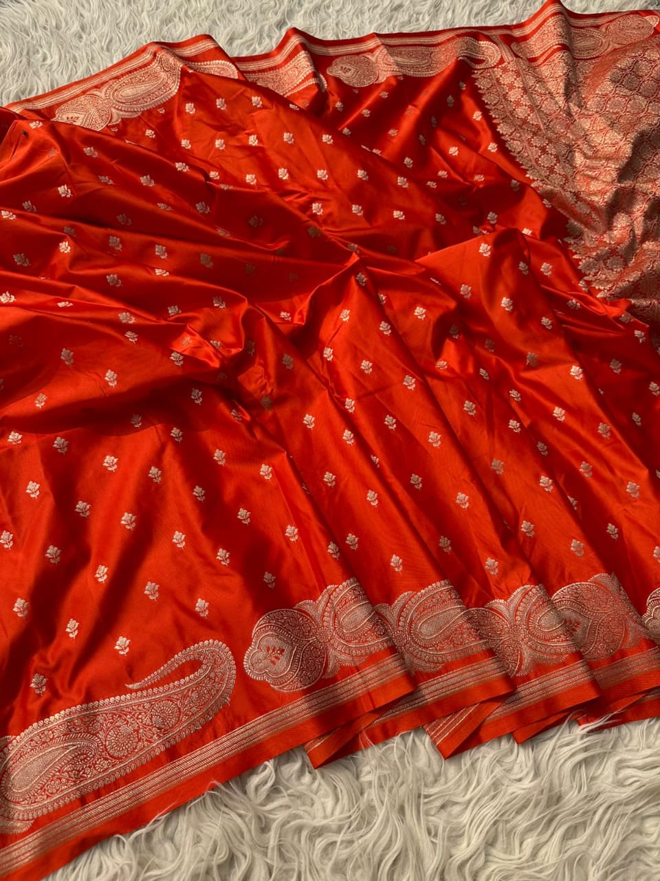 Pure Banarasi Mashru Silk Saree ✨