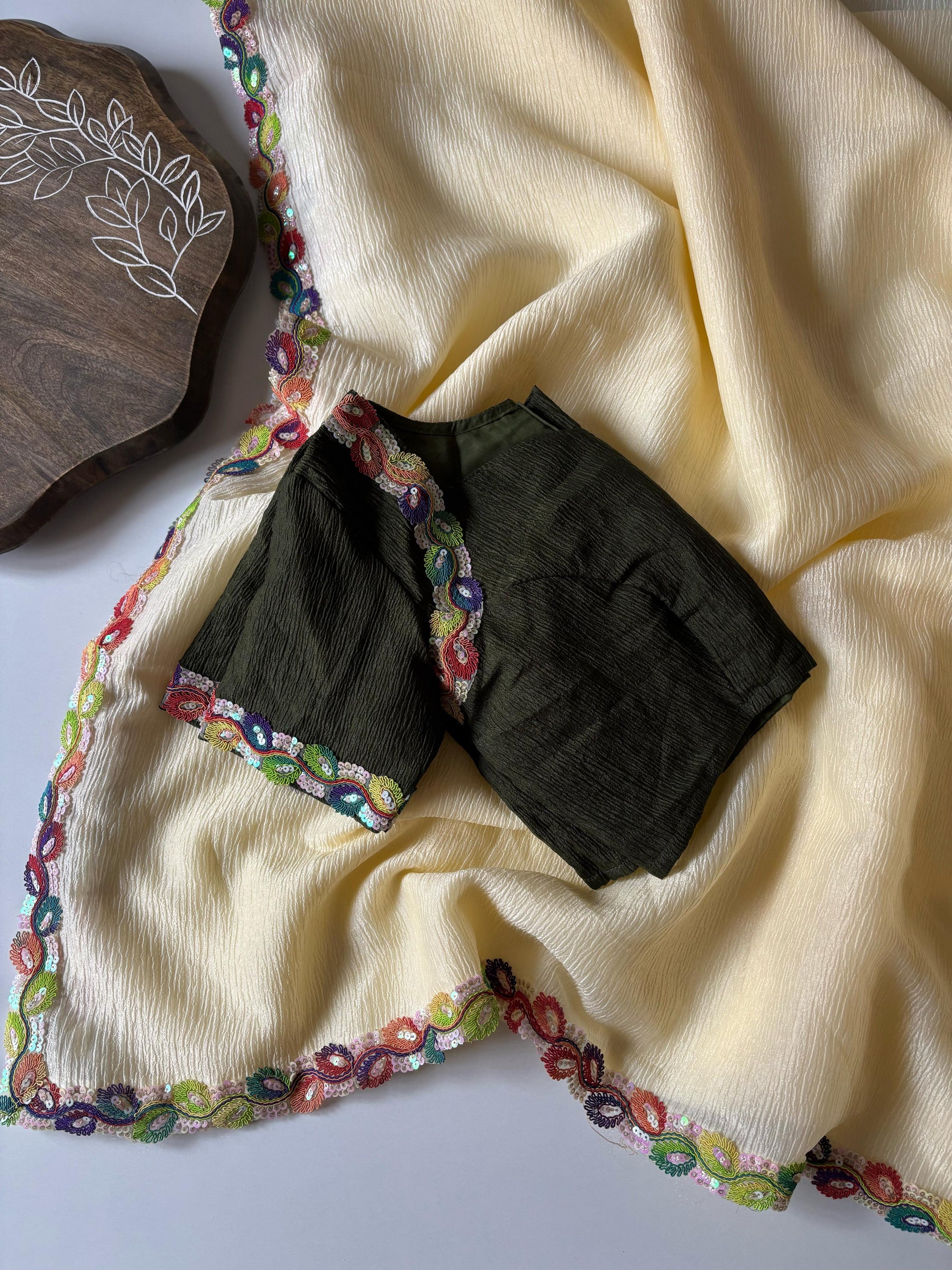 Sadhna - Crunchy Saree ✨