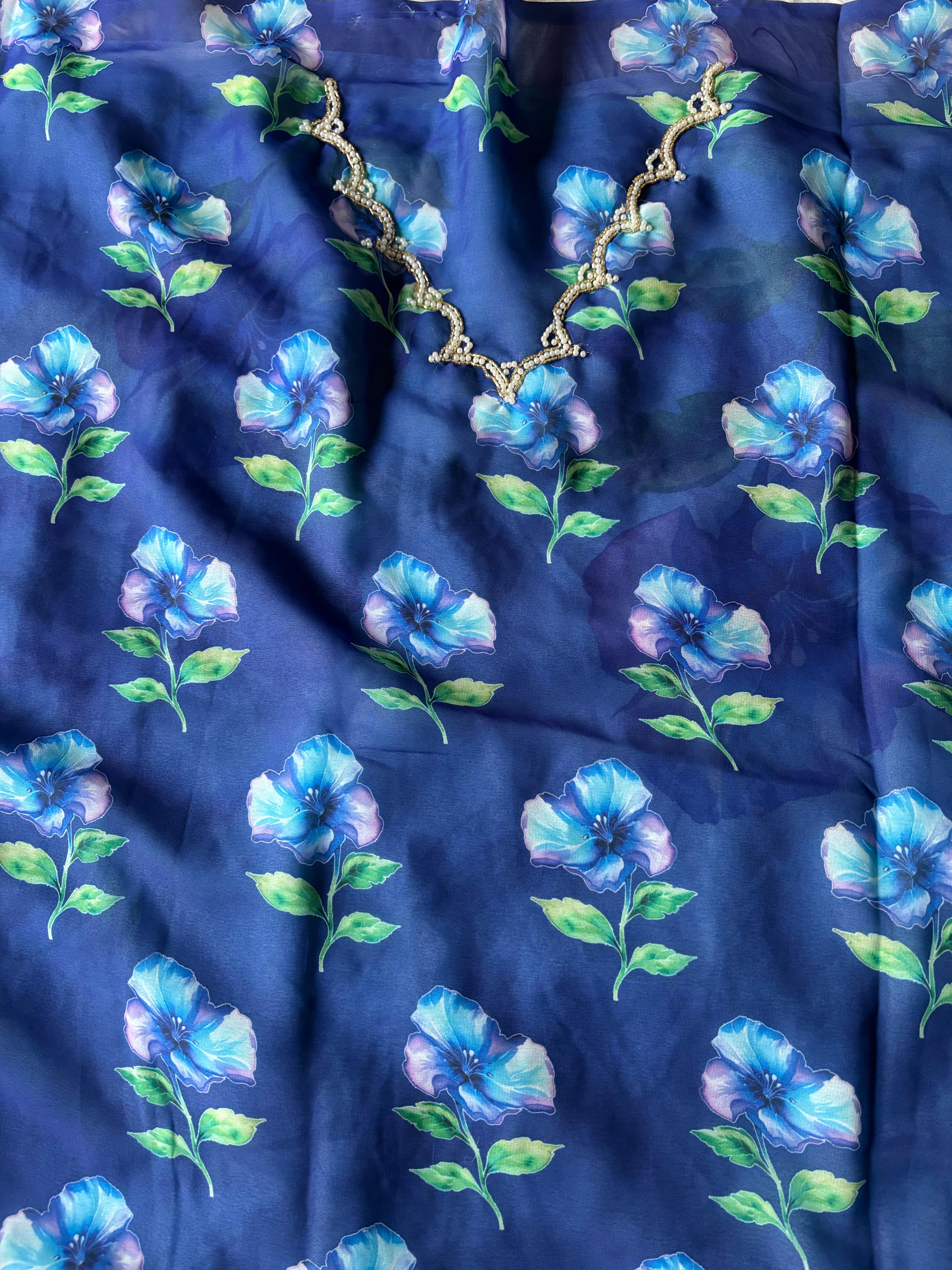 Floral print saree 🌺