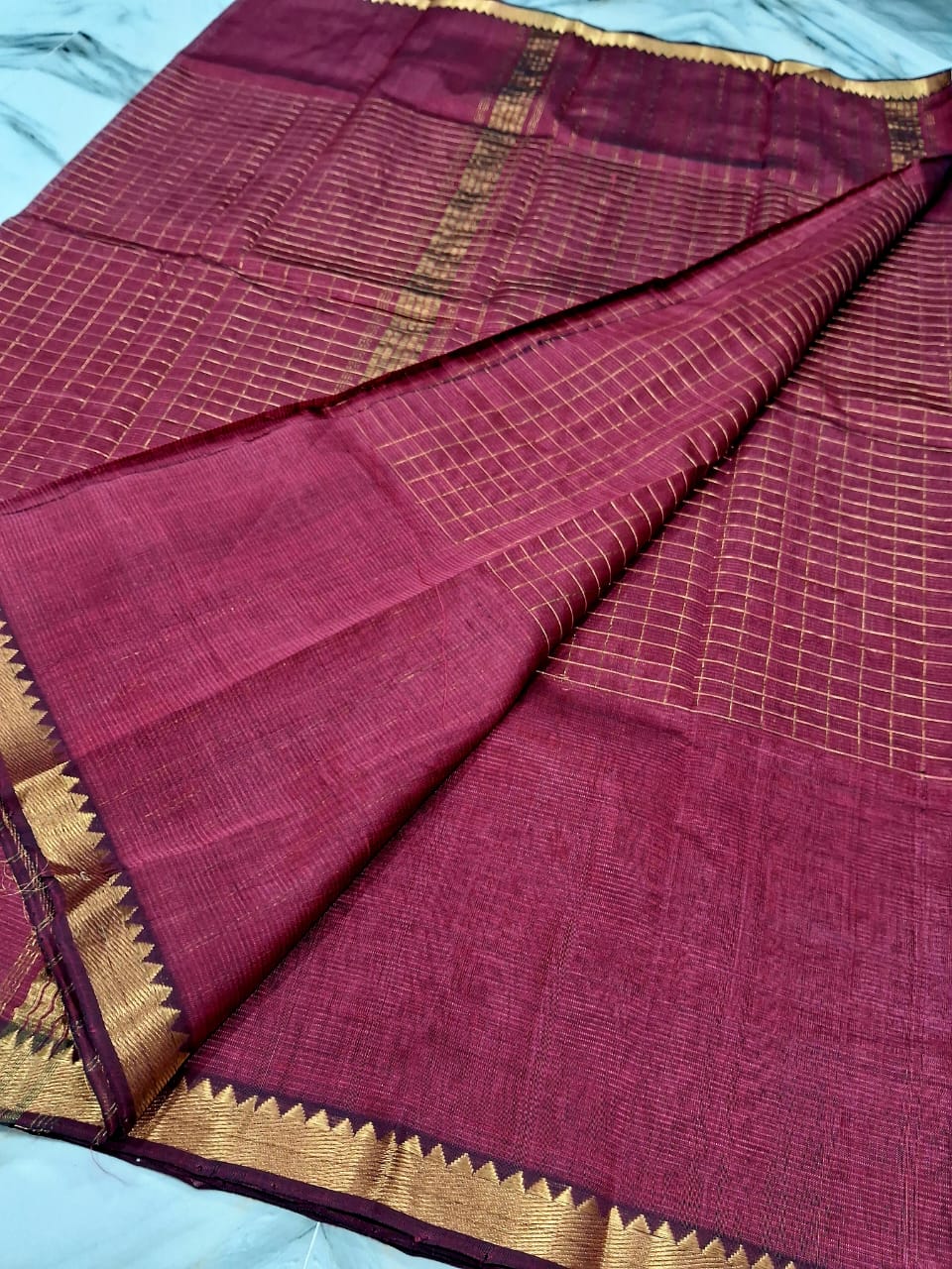 Mangalagari Handloom Checks Pattu Saree