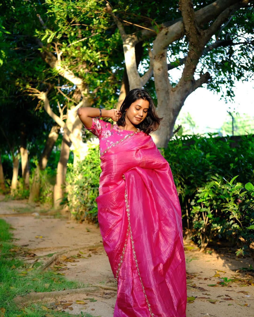 Gold Crush Saree