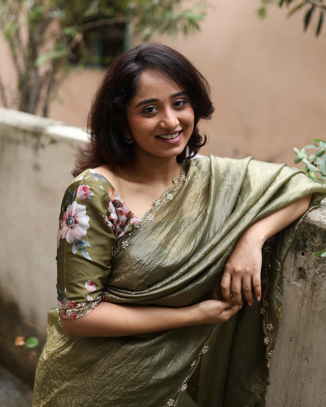 Gold Crush Saree