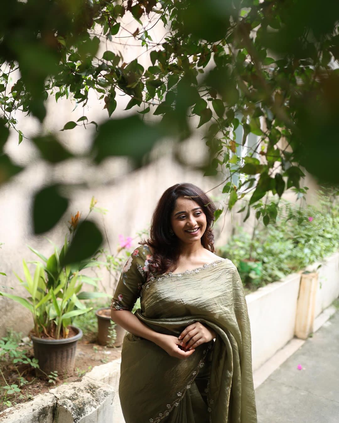 Gold Crush Saree