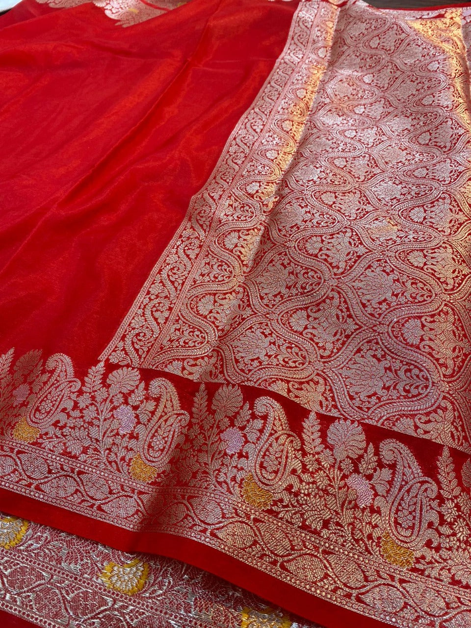 Banarasi Warm Double Zari iskat Alfi Border Soft Silk Saree