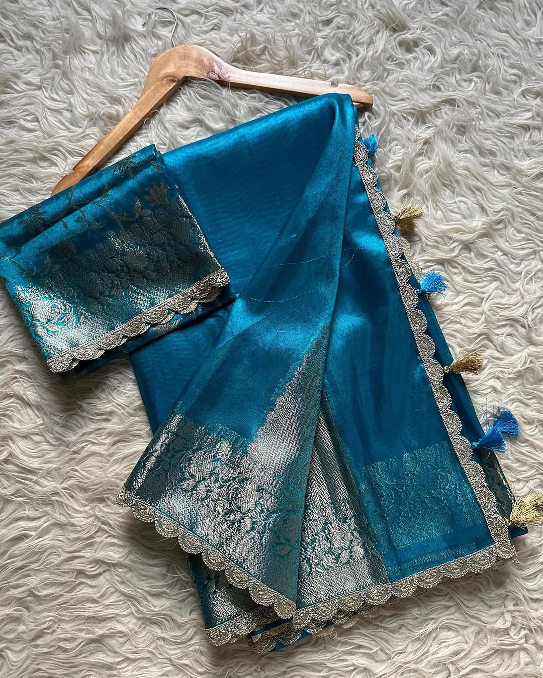 Banarasi Tissue Silk Saree with  lace Work Border  Pairedup with Jaal Weaving Blouse