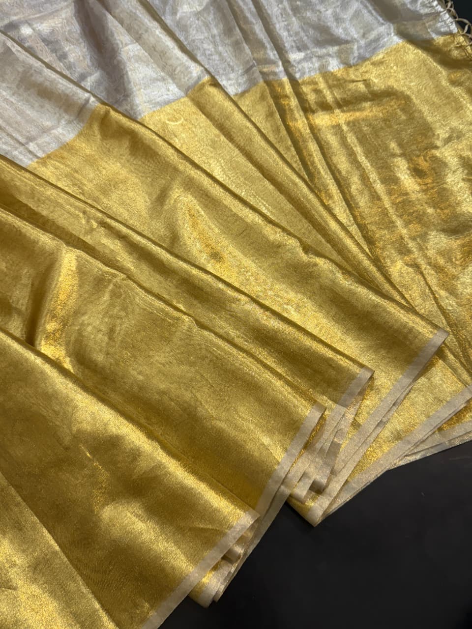 Two Tone Metallic Banarasi Tissue Soft Silk Saree with Tassels work ✨