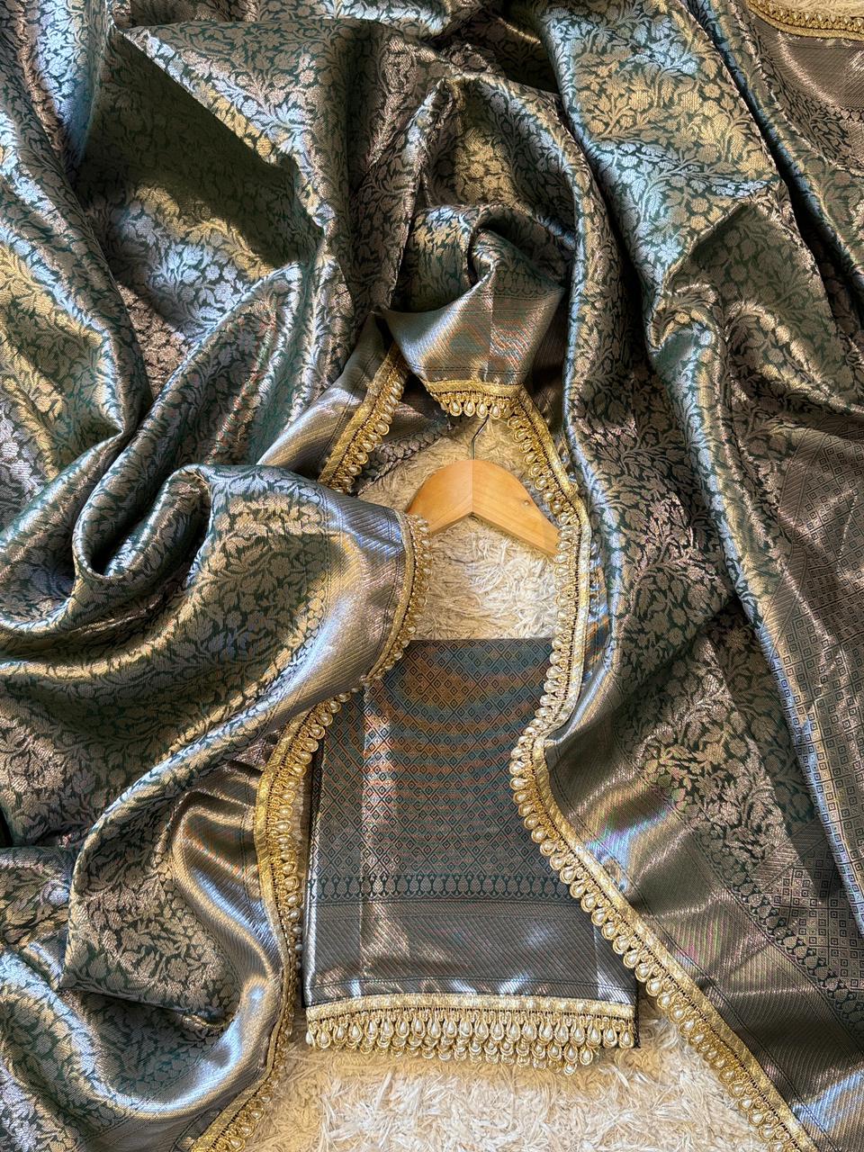 Exclusive Waskat Banarasi Brocade Katan Silk Saree ✨