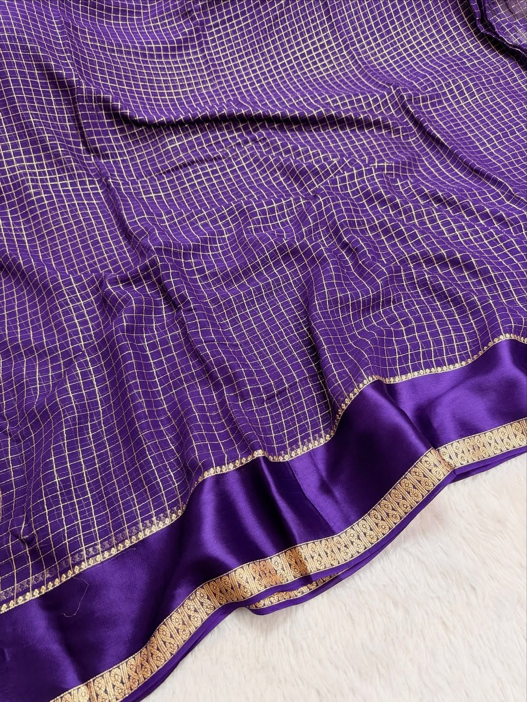 Pure viscose Georgette with small checks weaving with satin patta border
