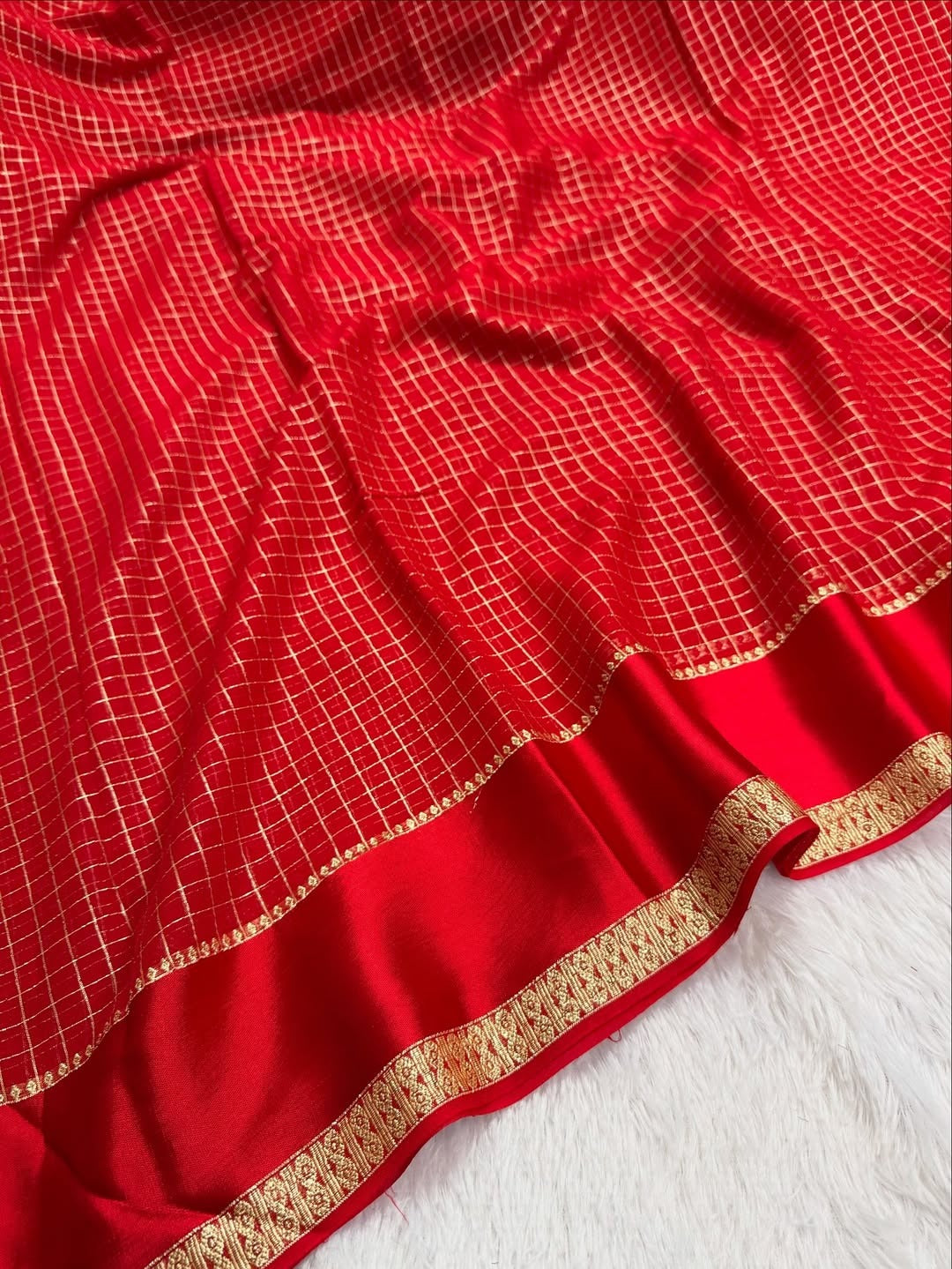 Pure viscose Georgette with small checks weaving with satin patta border