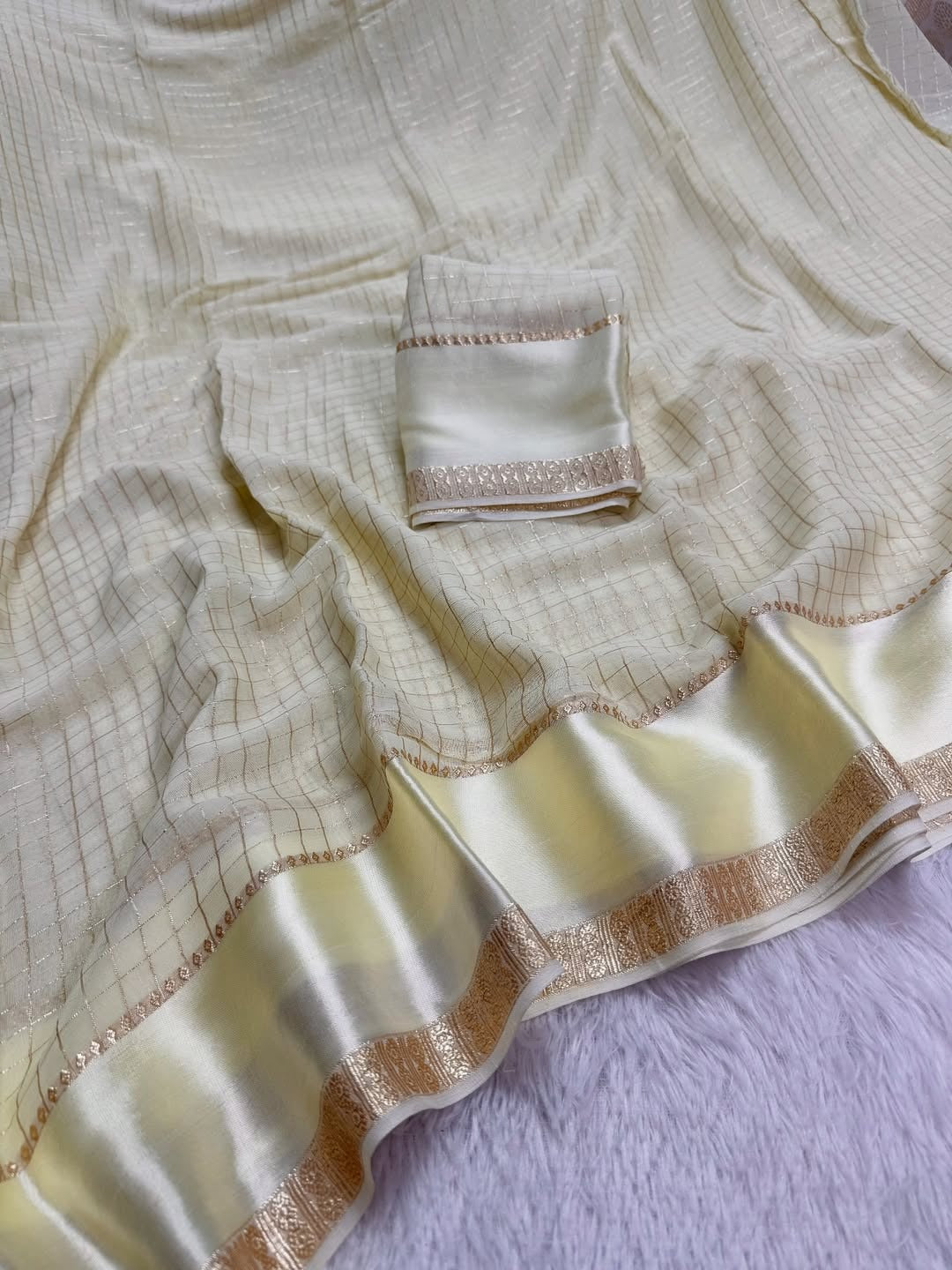 Pure viscose Georgette with small checks weaving with satin patta border