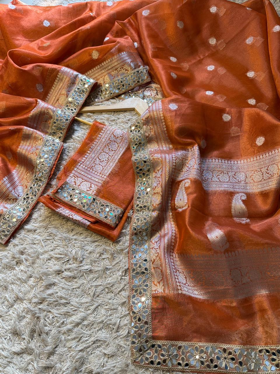 Banarasi Glass Tissue Silver Booti Saree ✨