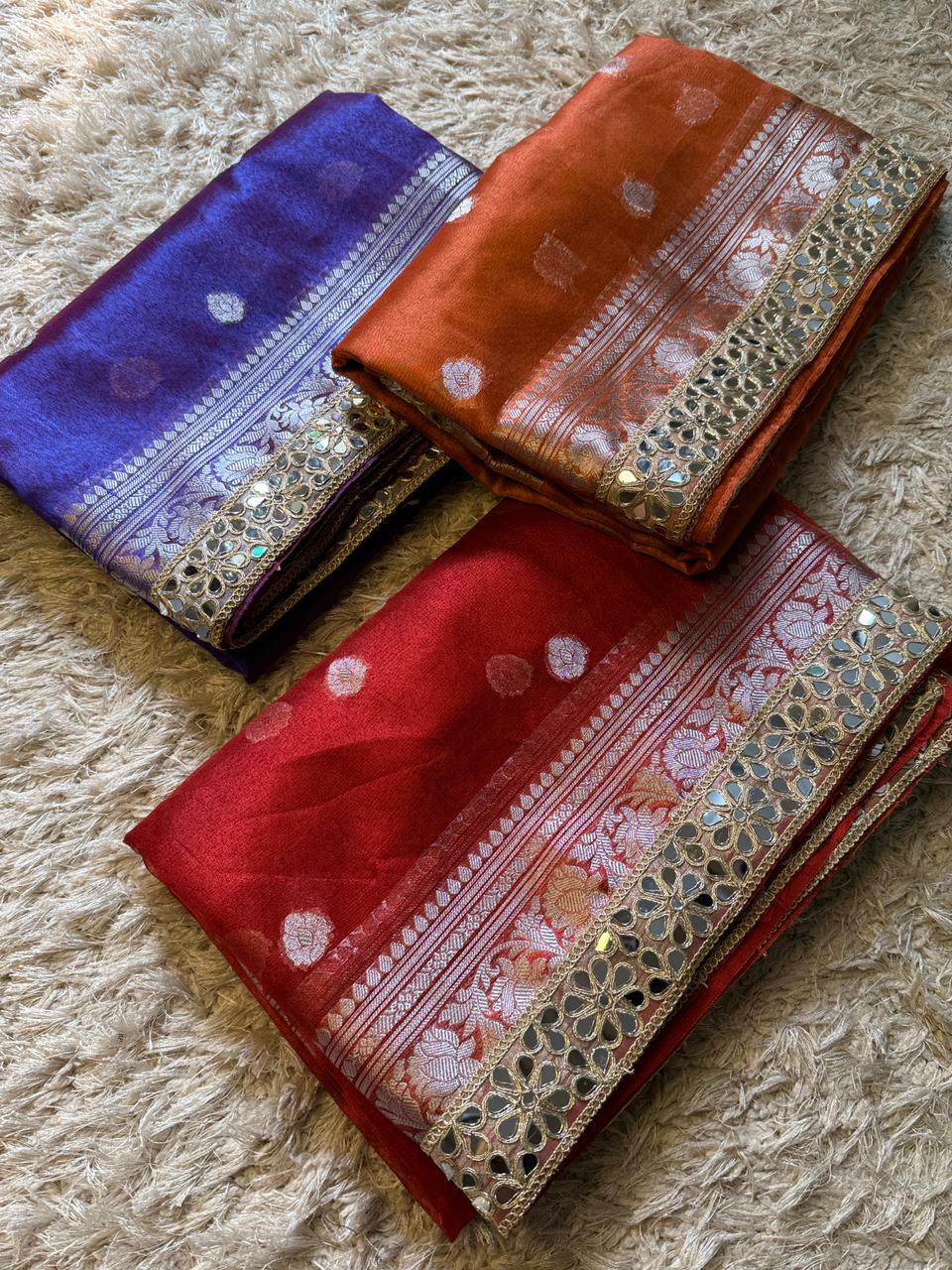 Banarasi Glass Tissue Silver Booti Saree ✨