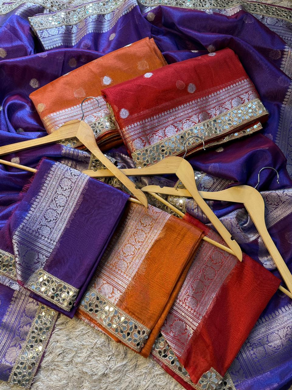 Banarasi Glass Tissue Silver Booti Saree ✨