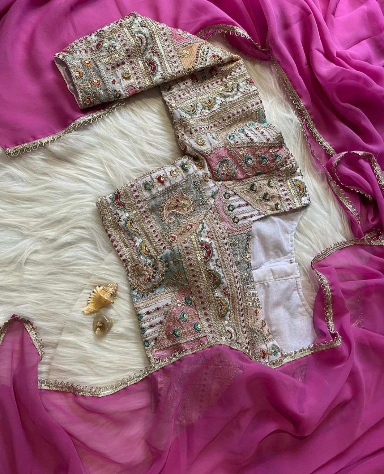 Soft Georgette saree with lace  border and heavy embroidery coding work designer blouse