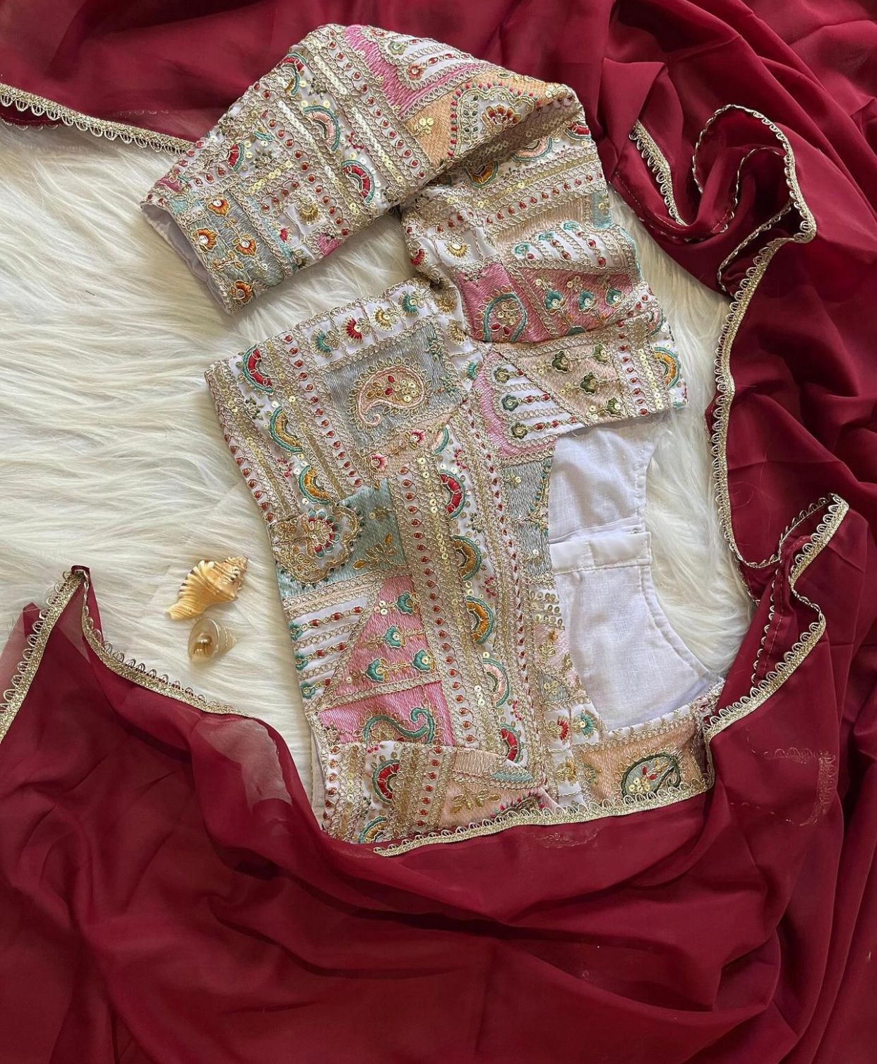 Soft Georgette saree with lace  border and heavy embroidery coding work designer blouse