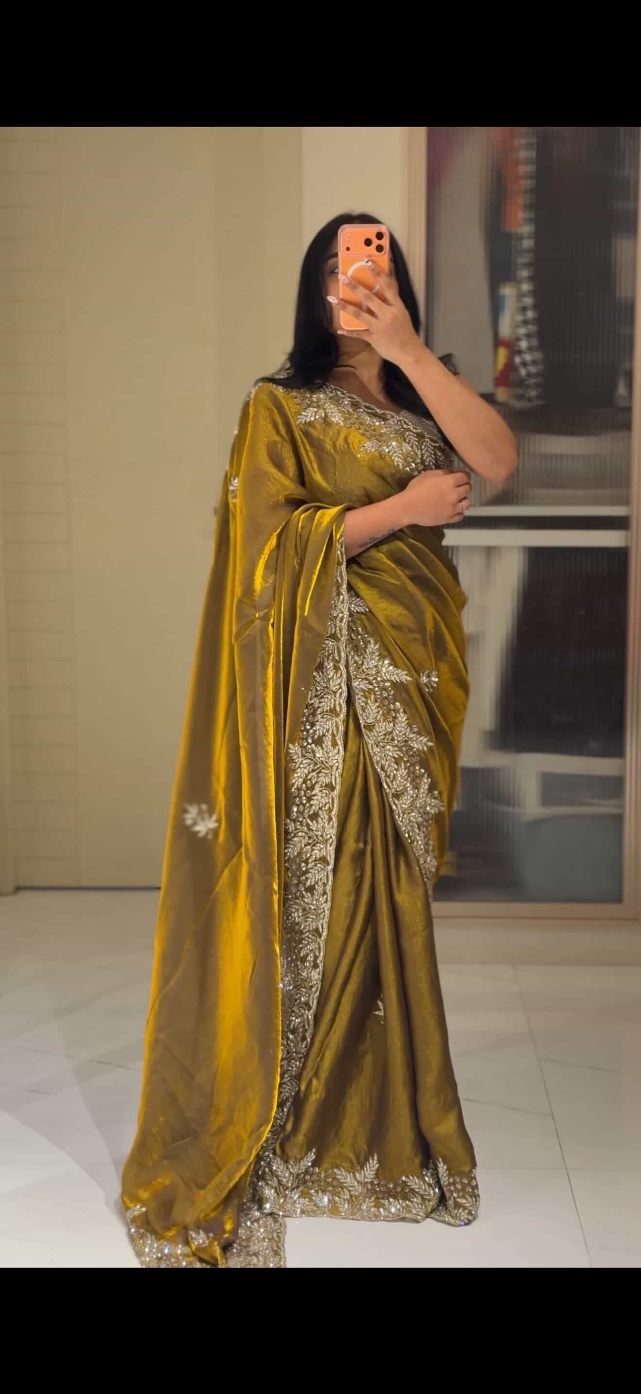 Fendy silk Designer Handwork Saree ✨