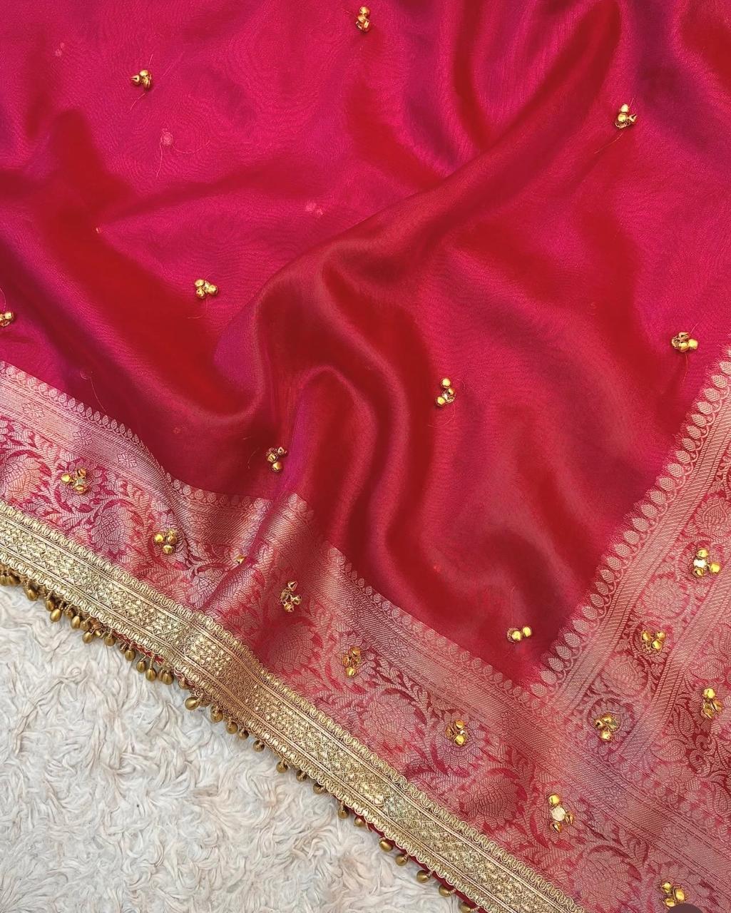Tissue Gungroo Saree