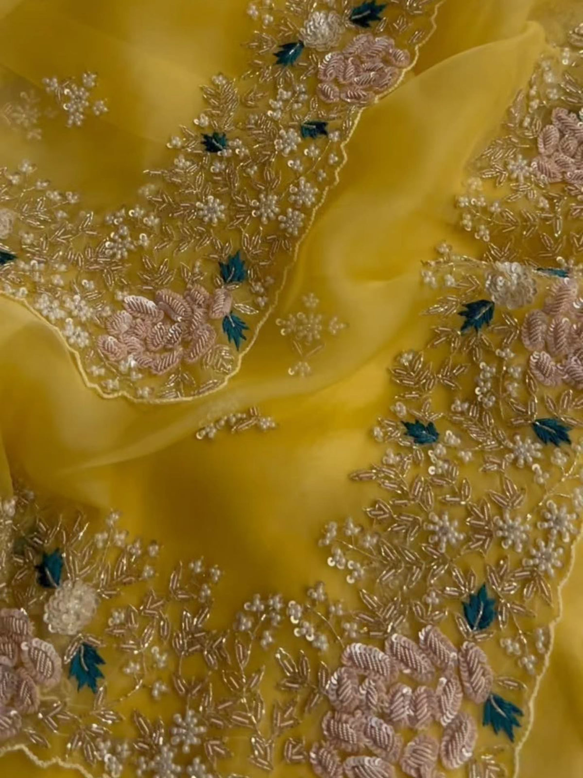 Dreamy Yellow Handwork saree 💛