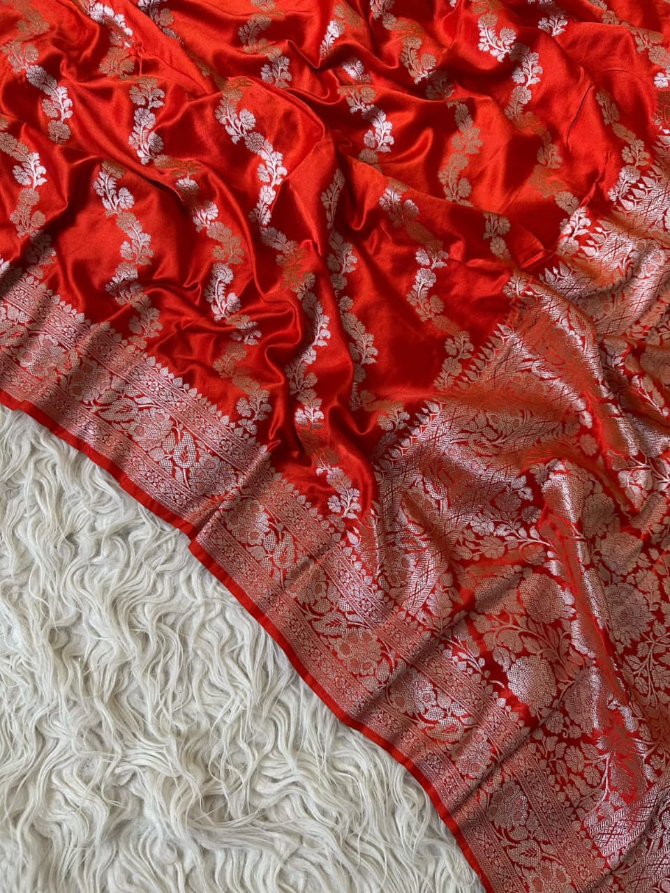 Pure Handloom Banarasi Mashru Katan Soft Silk Saree ❤️