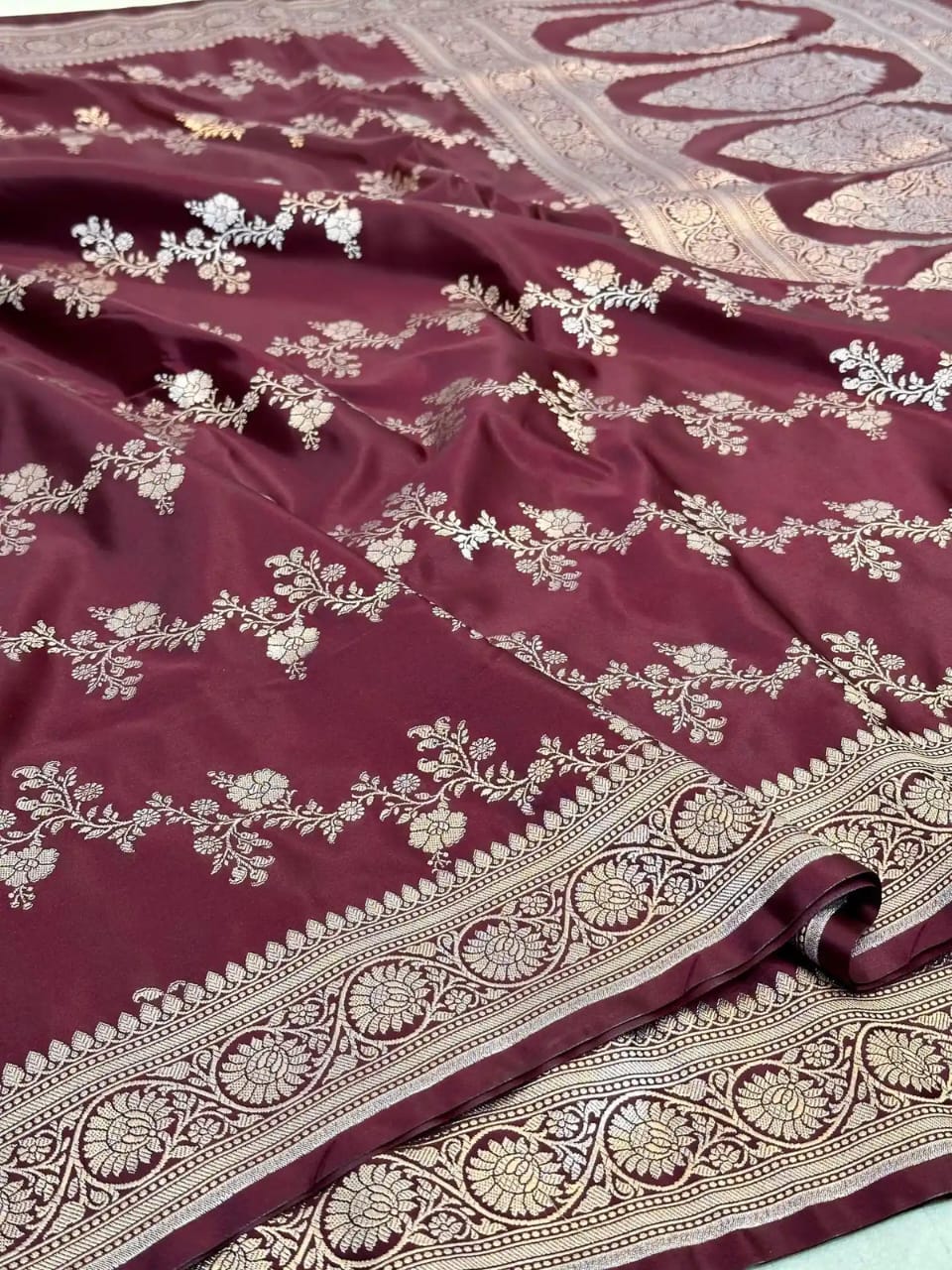 Pure Banarasi Mashru Silk Handloom Saree ✨