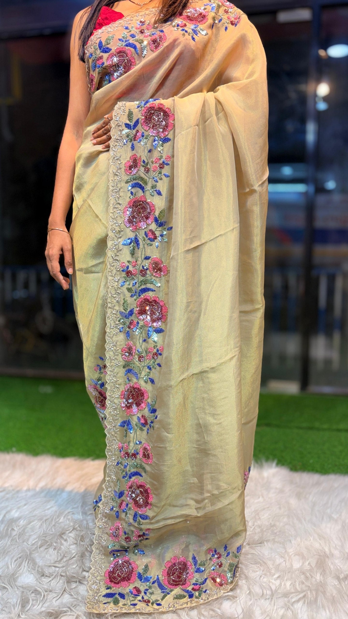 Exclusive Floral Designer Handwork Saree ✨
