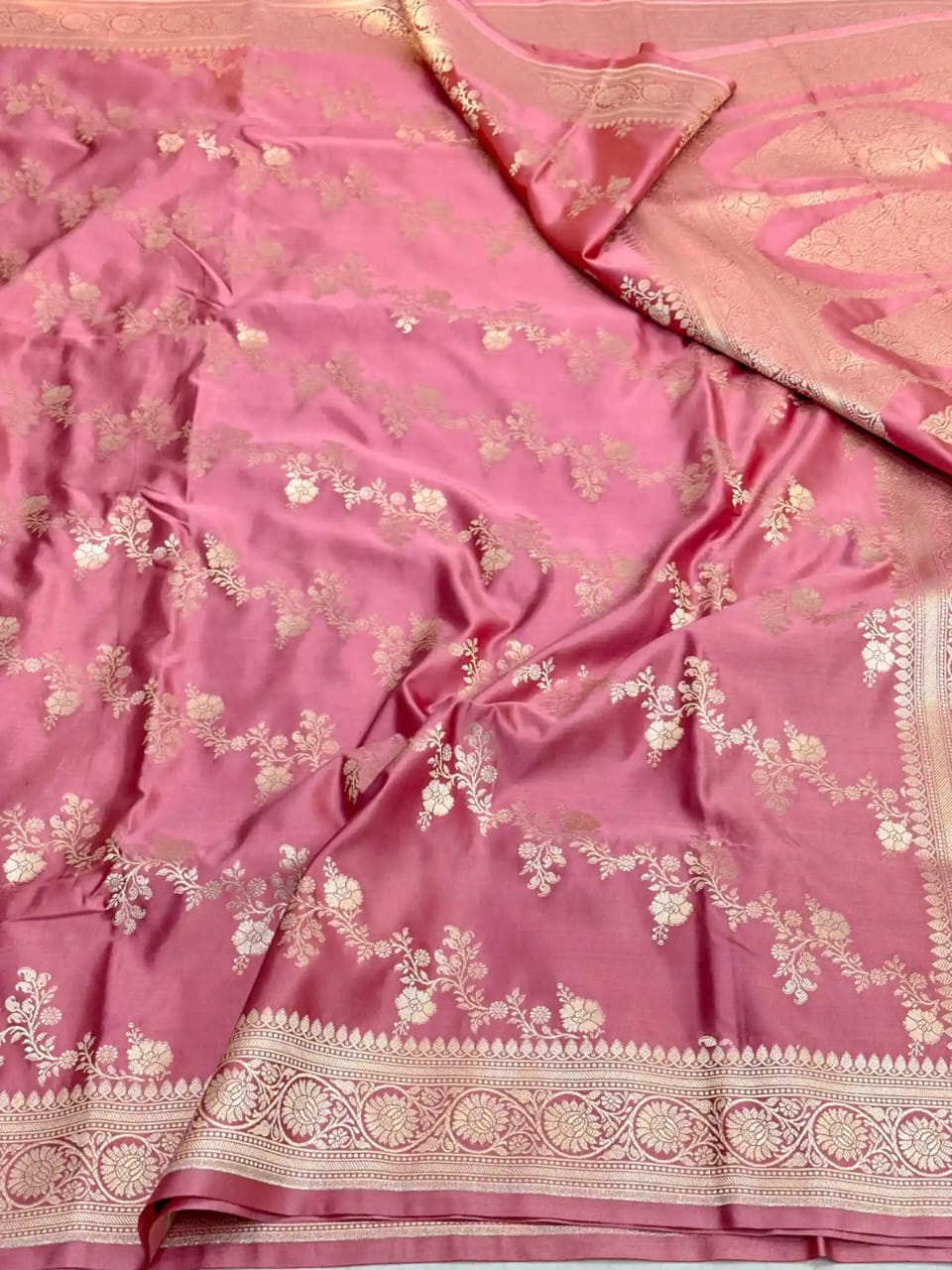 Pure Banarasi Mashru Silk Handloom Saree ✨