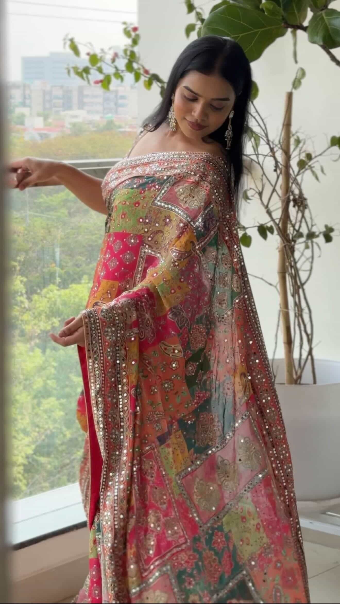 Chinnon crepe position hand embroidery mirror work saree ✨