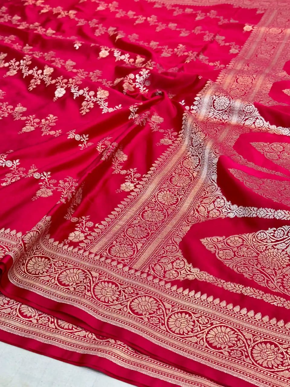 Pure Banarasi Mashru Silk Handloom Saree (Pink)