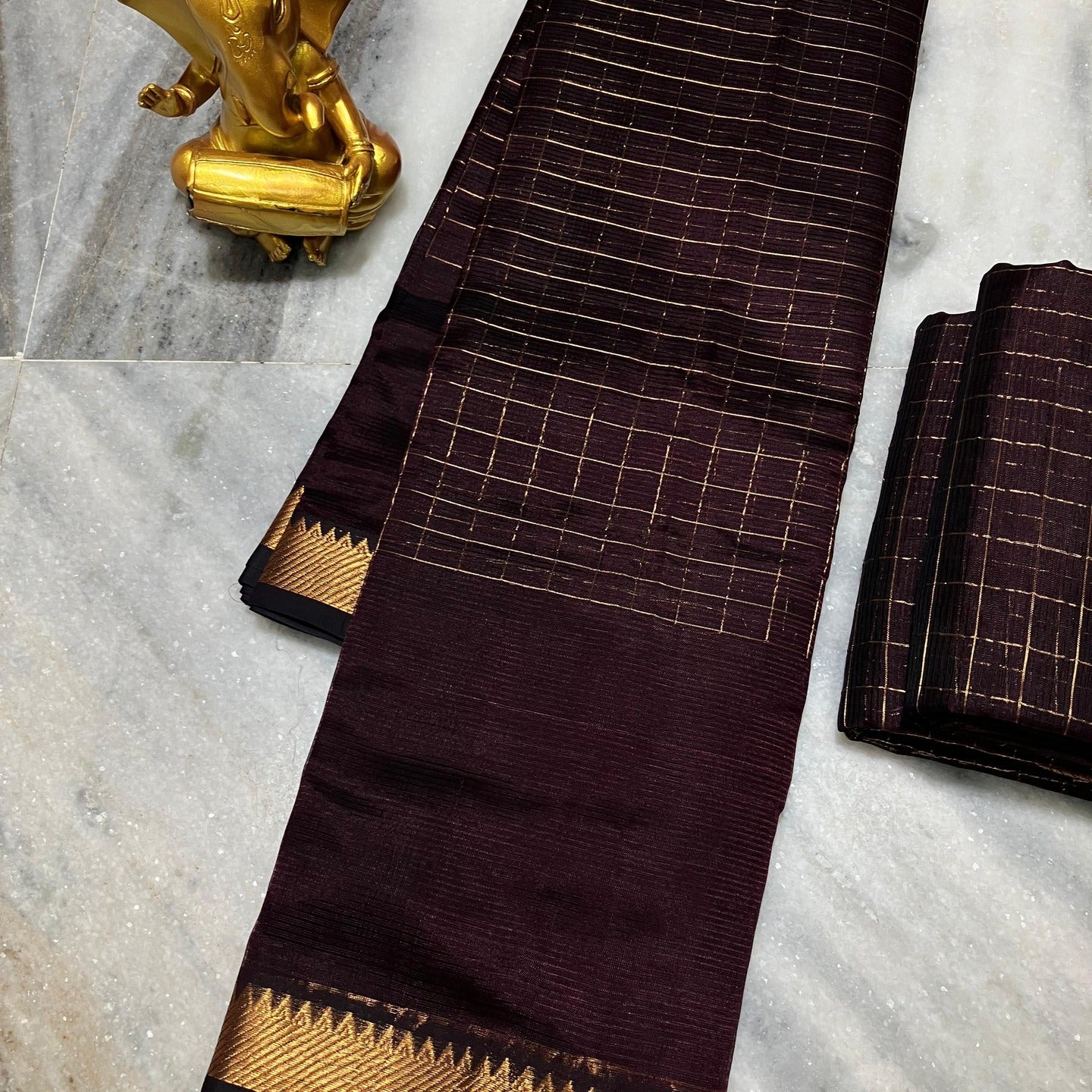 Mangalagari Handloom Checks Pattu Saree