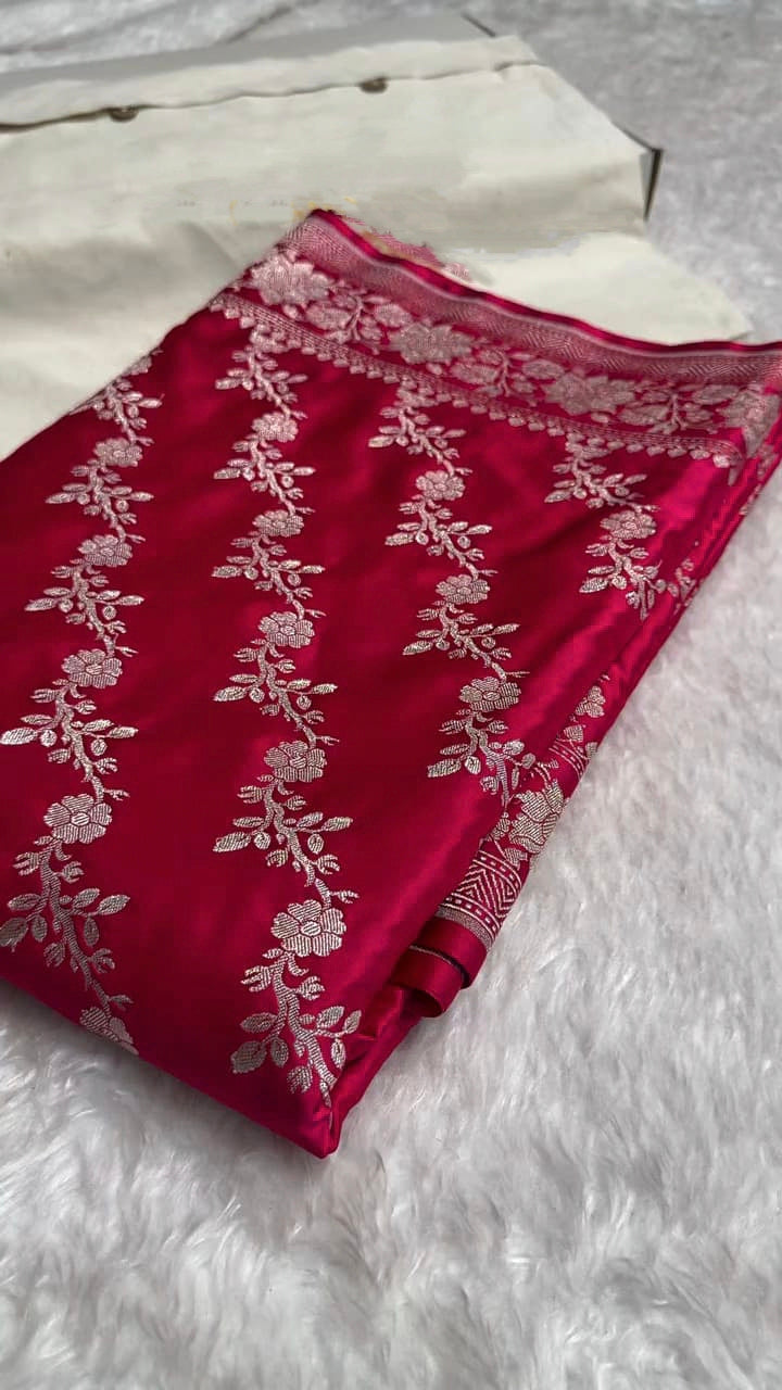 Pure Banarasi Mashru Silk Handloom Saree ✨