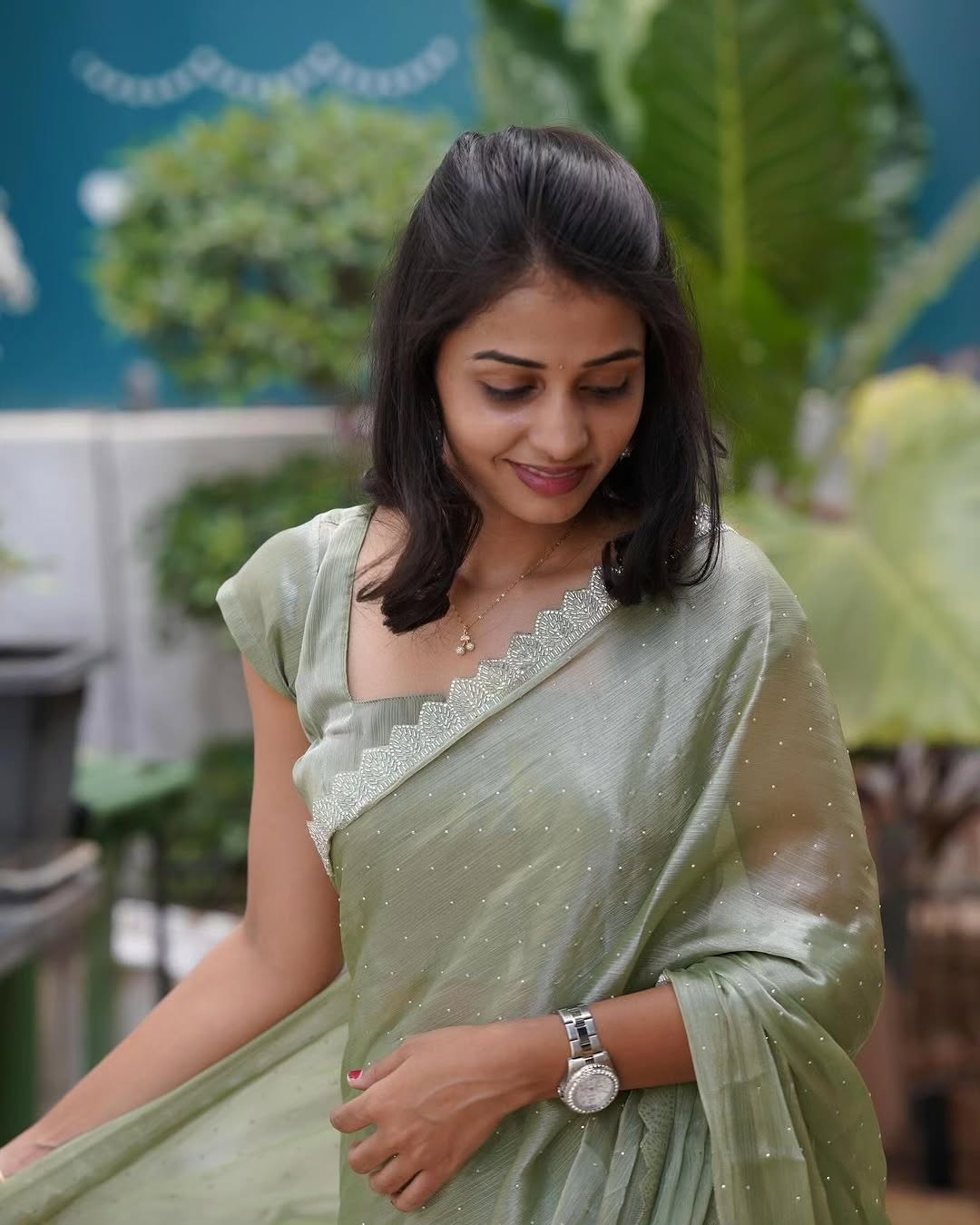 Pista Green Burberry Silk Saree ✨