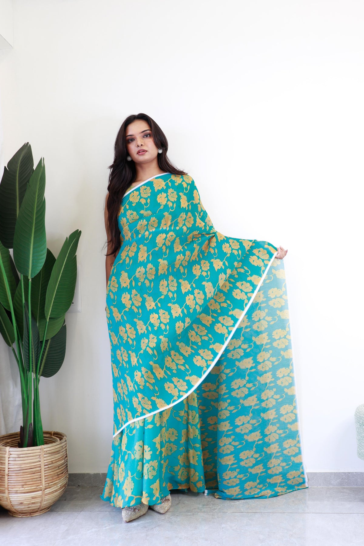 Ready to wear - Gown Saree